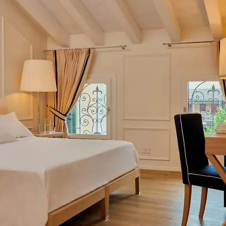 Casa Pierdonà Bed & Breakfast 4*